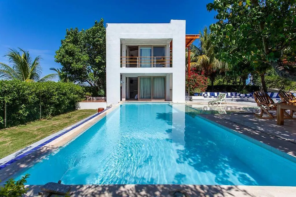 Villa Dhozt Marlinda Beach House. Cartagena Colombia