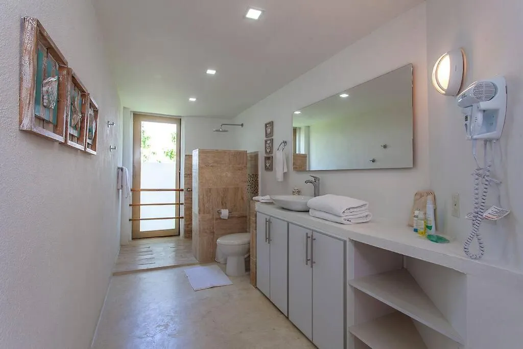 Dhozt Marlinda Beach House. Cartagena Colombia Villa